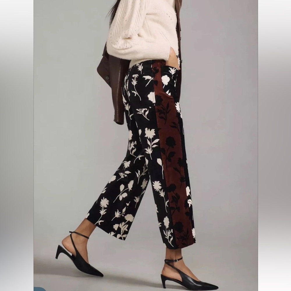 Floral Wide-Leg Cropped Pants - Black & Cream - Picture 3 of 16